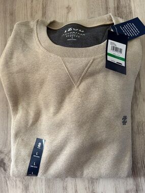 Izod Men's Crewneck Sweatshirt in Light Beige